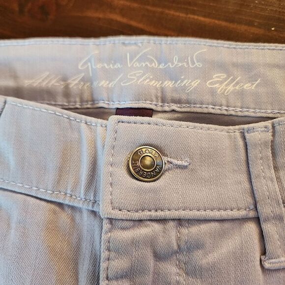Gloria Vanderbilt All Around Slimming Effect Light Blue Capris Size 10 NWT - Picture 4 of 10